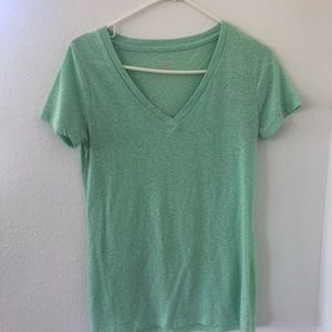 V-neck t-shirt